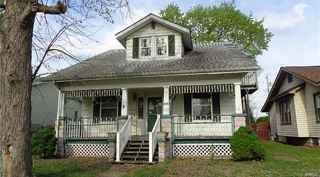 1st image of 223 Bowman Ave