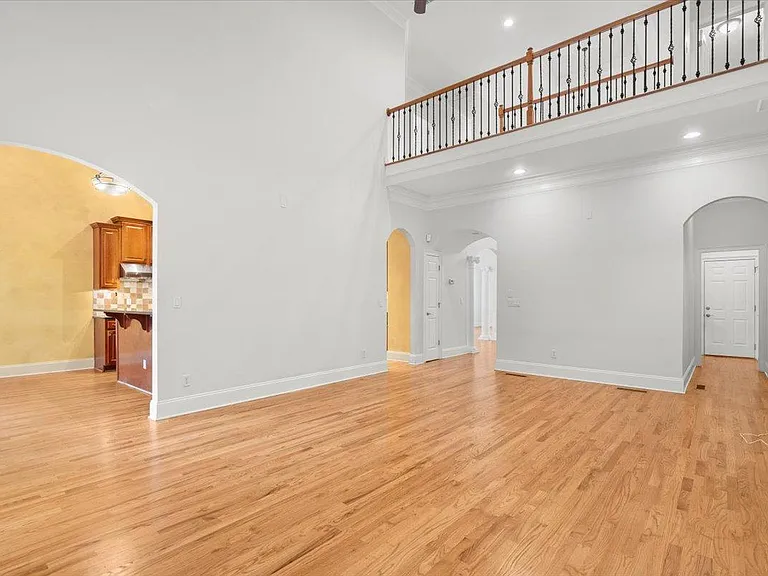 875 Wescott Ln — Photo 19