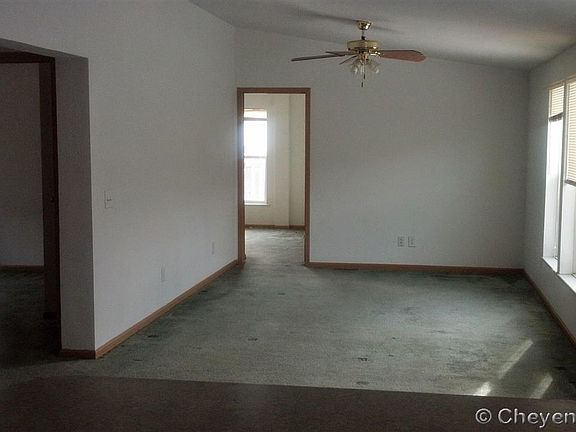 2nd image of 1872 Franklin St
