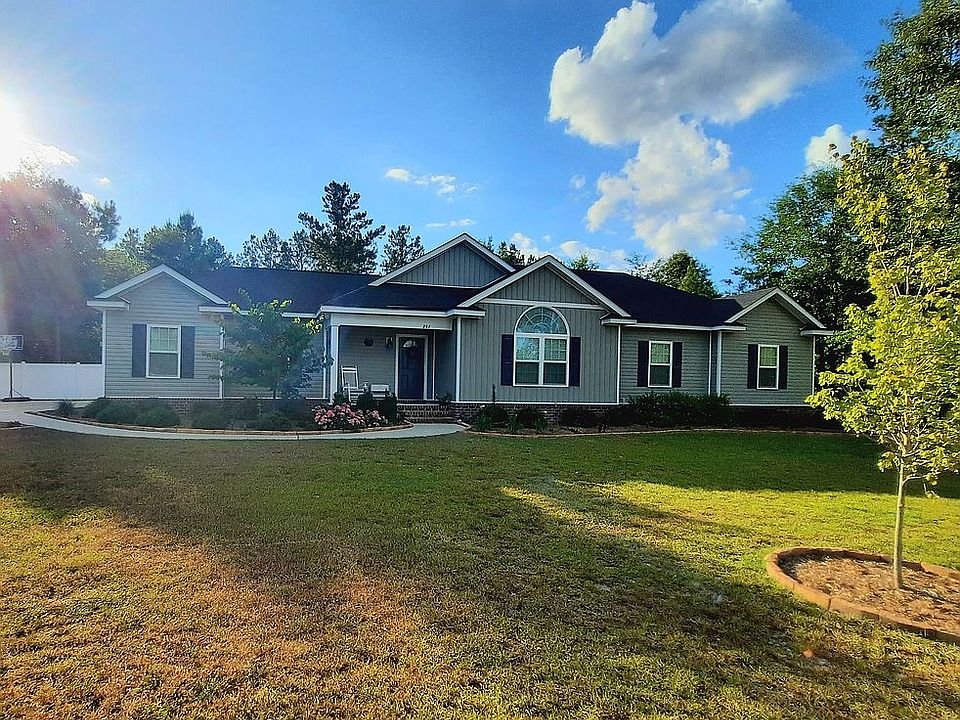 1st image of 257 Tavern Ln