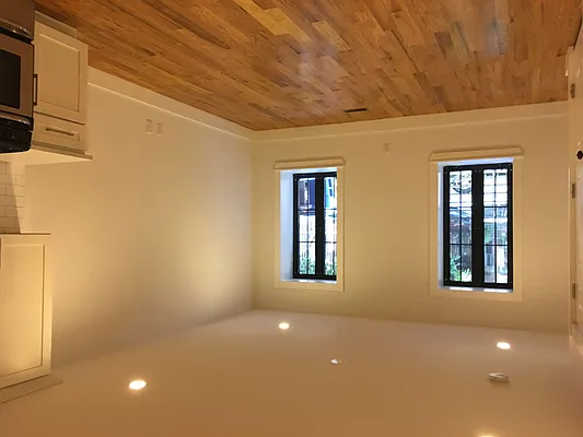 Rented by Owner | media 41