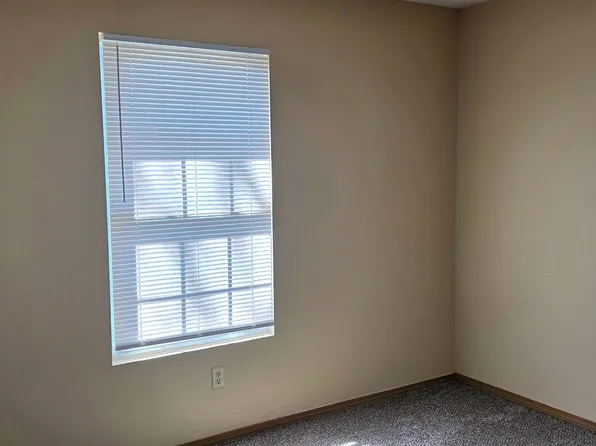 814 W Delmar St, Springfield, MO 65807