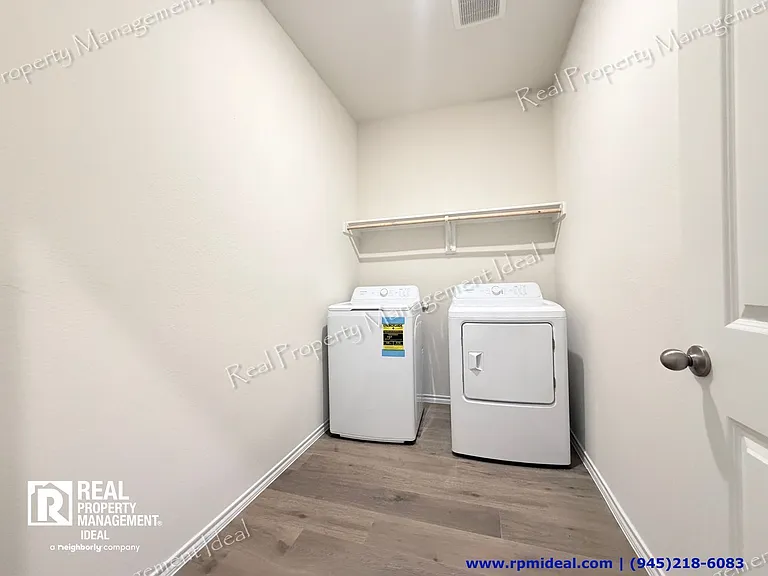 617 Edge Hill Ln — Photo 14