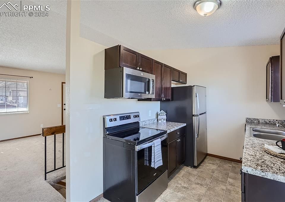 2070 Farnsworth Dr, Colorado Springs, CO 80916 Zillow