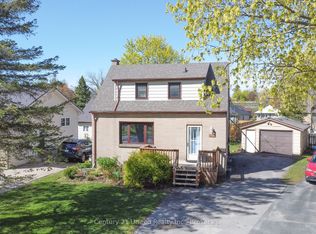 819 Argyle St, Peterborough, ON K9H 5T4