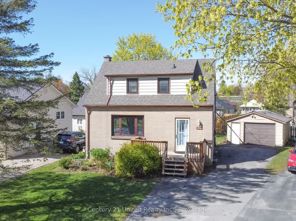819 Argyle St, Peterborough, ON K9H 5T4