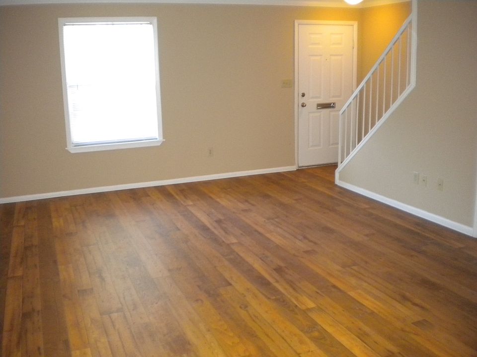 Large Living Area With No Carpet