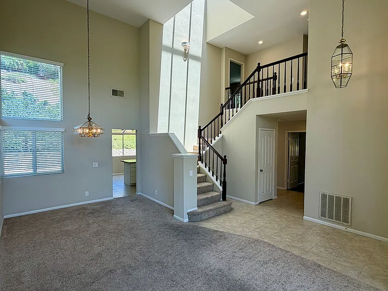 3366 Waterford Dr — Photo 6