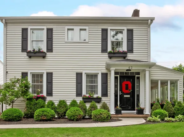 42 S Dawson Ave, Bexley, OH 43209