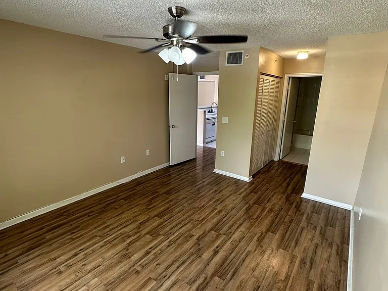 205-4828 State Highway 205 #205 — Photo 21