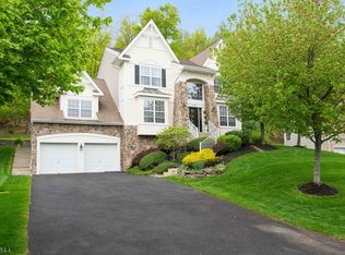 232 W End Ave, Watchung, NJ 07069