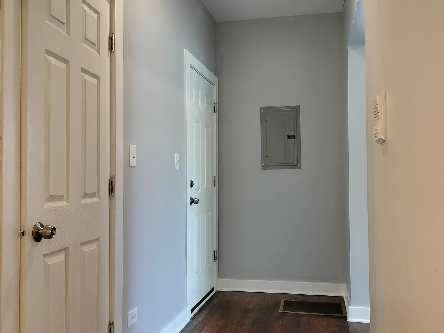 6601 South Bishop Street - 6601-1 — Photo 3