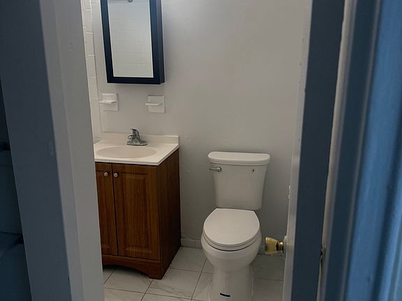 5th image of 14 Glencar Ave #3K