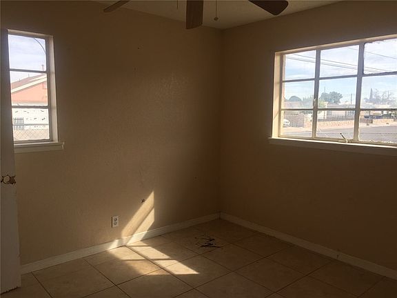 3rd image of 8715 Orion Pl