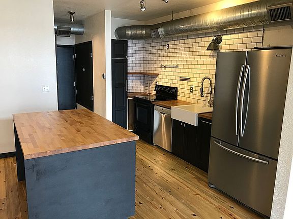 4th image of 3195 Blake St APT 305