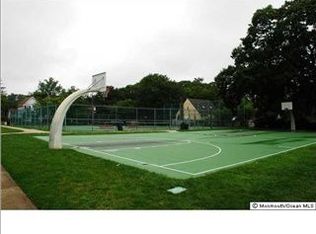 66 Lafayette St, Rumson, NJ 07760