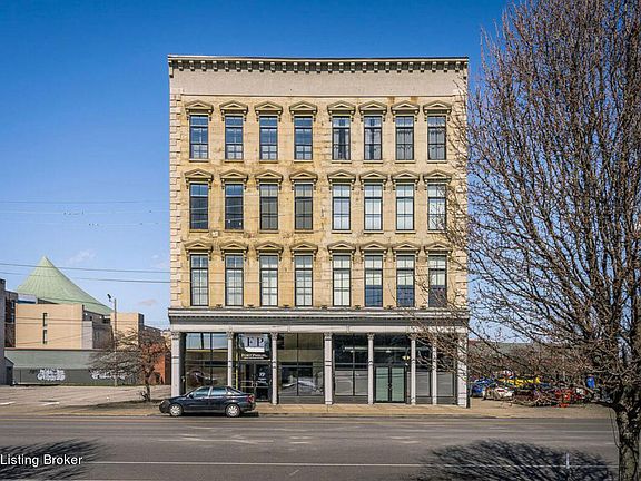 2nd image of 415 E Market St Unit 305