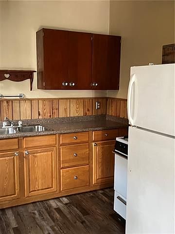 2nd image of 4123 Dryades St