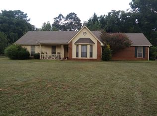 408 Farmer Dr, Hampton, GA 30228