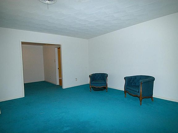 3rd image of 1706 Ivie Lee St
