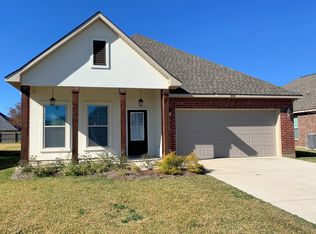 202 Brianna Ln, Broussard, LA 70518