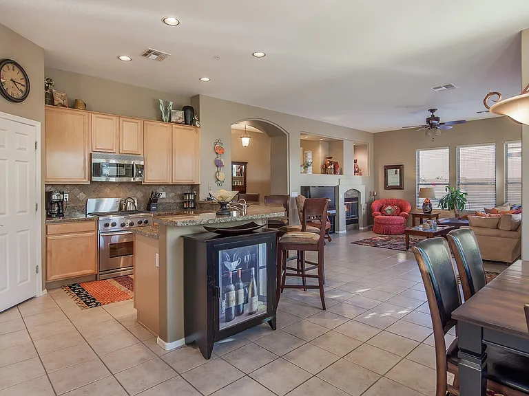 9562 E Chuckwagon Ln — Photo 14