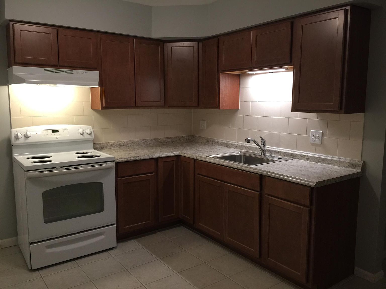 33 Commodore St A, Albany, NY 12205 Zillow