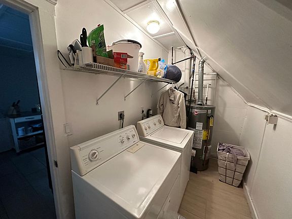5th image of 2489 Thurman Ave APT 2