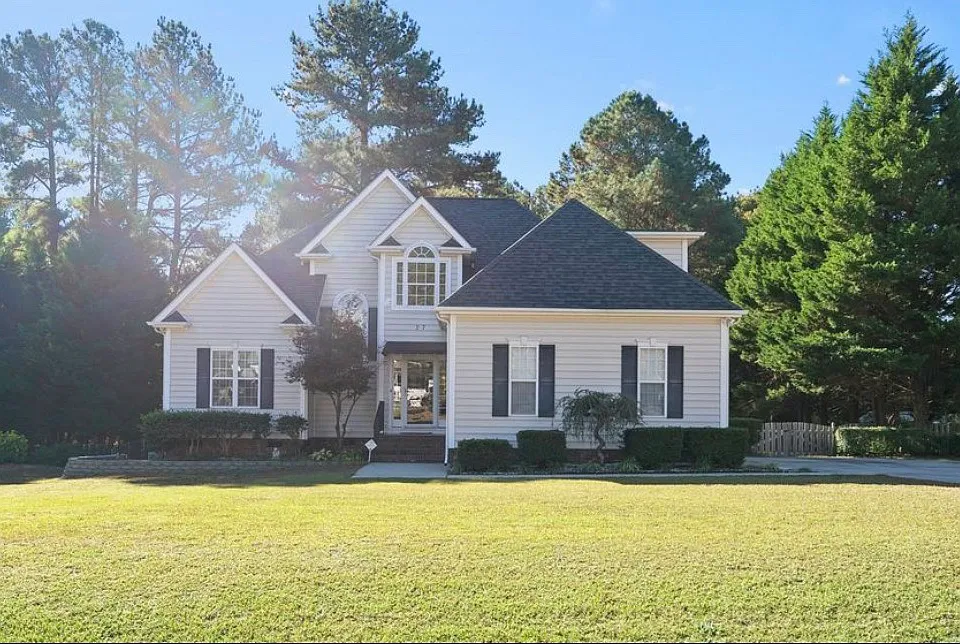 27 W Thicket Dr