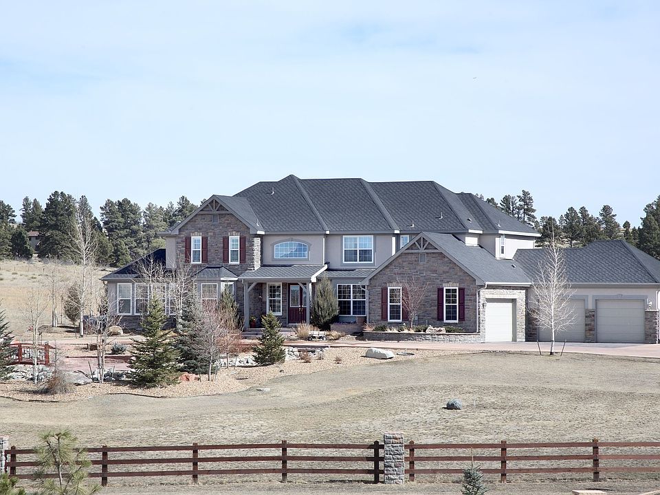 3.4 Gated Acres of paradise