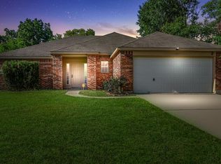 12322 Ridgecrest Dr, Willis, TX 77318