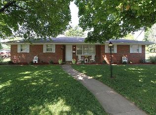 232 Springdale Dr, Belleville, IL
