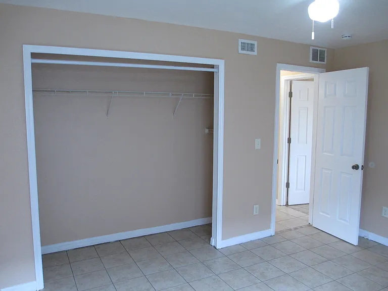 800 N Fiske Blvd #103 — Photo 17