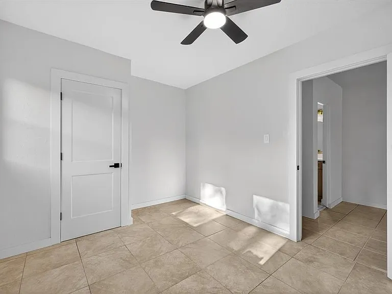 773 W Harbor Dr S — Photo 26