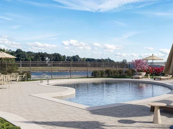 2 Kendall Rae Pl #1320, Buzzards Bay, MA 02532