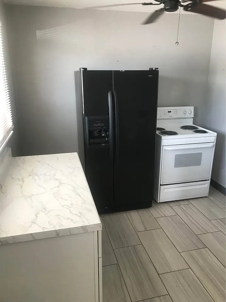2 bed, 700 sqft, $1,399 — Photo 3