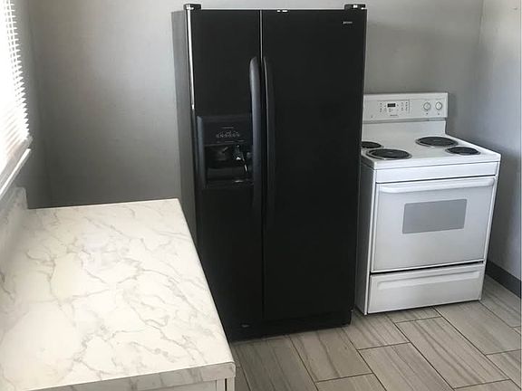 3rd image of 4999 S Ridgewood Ave APT 2