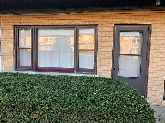 2nd image of 30 King Arthur Ct APT 8