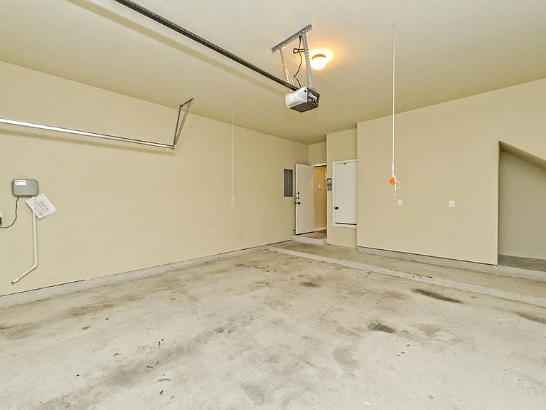 9205 Sweetgum Dr — Photo 29