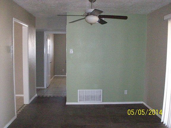 5th image of 312 S Dewberry Dr