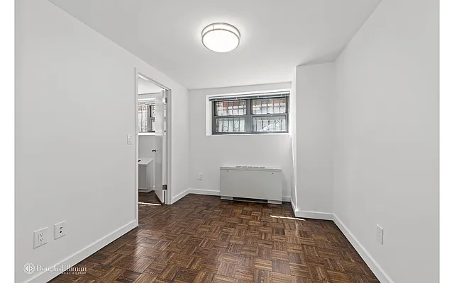 Rented by Douglas Elliman | media 14