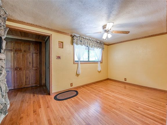 4th image of 5422 Beechnut Dr