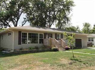 902 Boxelder Ave, Marshall, MN 56258