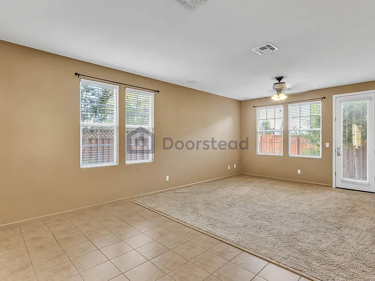 104 Barnhill Dr — Photo 8
