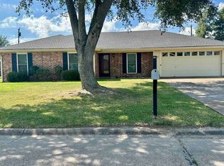 20 Poinsetta Rd, Sulphur, LA 70663