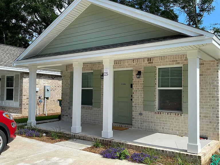 225 Hudson Boyd Ct — Photo 3