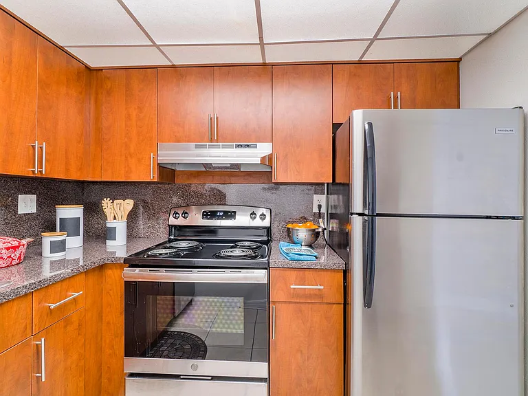 STAINLESS STEEL APPLIANCES