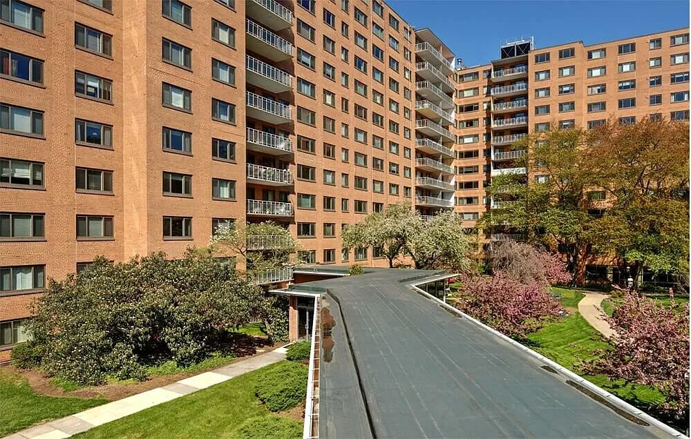 1 bed, 888 sqft, $2,500 — Photo 1