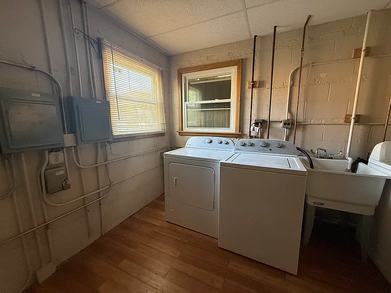 109 Central Ave #A — Photo 10