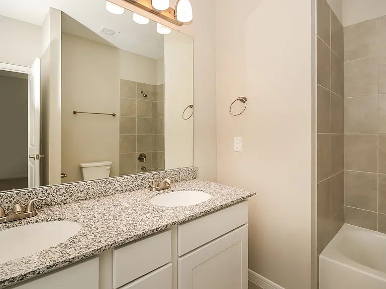 Lakeside Conroe — Photo 58